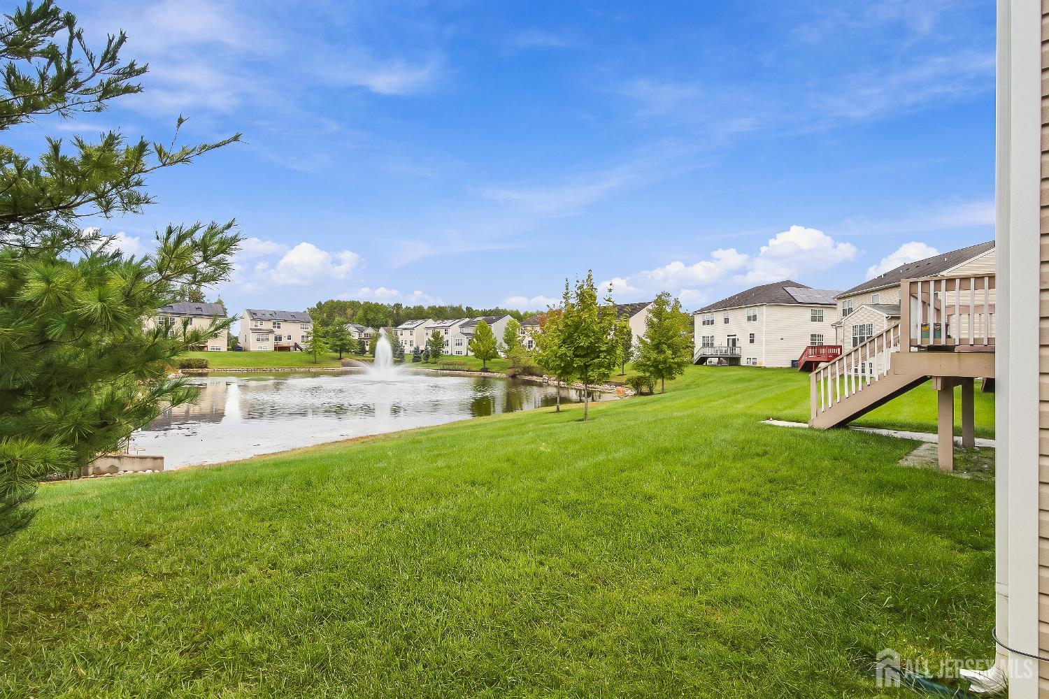 31 Saratoga Lane Monroe NJ 08831