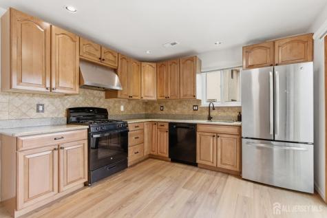 76 Carriage Place Edison NJ 08820