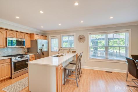 15 Gwizdak Court Sayreville NJ 08872