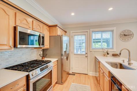 15 Gwizdak Court Sayreville NJ 08872