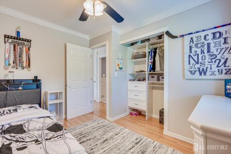 15 Gwizdak Court Sayreville NJ 08872