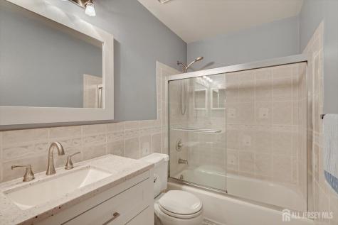 15 Gwizdak Court Sayreville NJ 08872