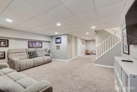 15 Gwizdak Court Sayreville NJ 08872