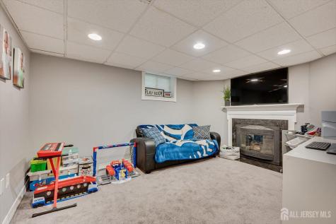 15 Gwizdak Court Sayreville NJ 08872