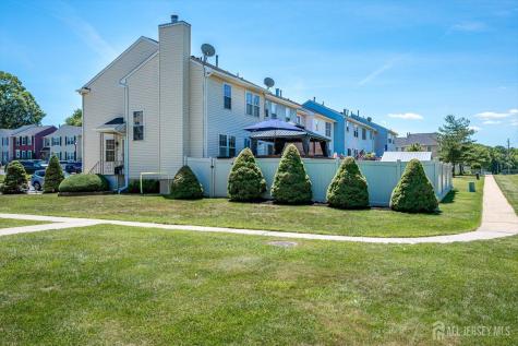 15 Gwizdak Court Sayreville NJ 08872