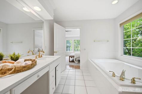 51 Hartlander Street East Brunswick NJ 08816