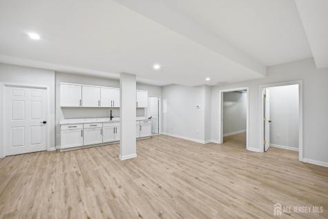 51 Hartlander Street East Brunswick NJ 08816