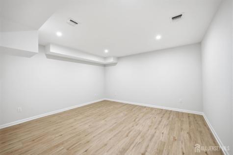 51 Hartlander Street East Brunswick NJ 08816