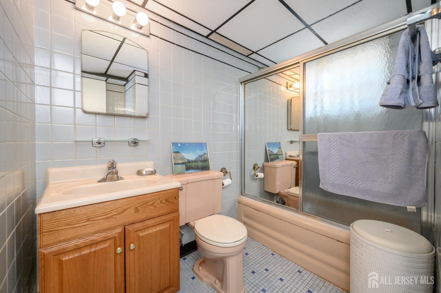 127 Hagaman Street Carteret NJ 07008