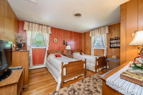 127 Hagaman Street Carteret NJ 07008