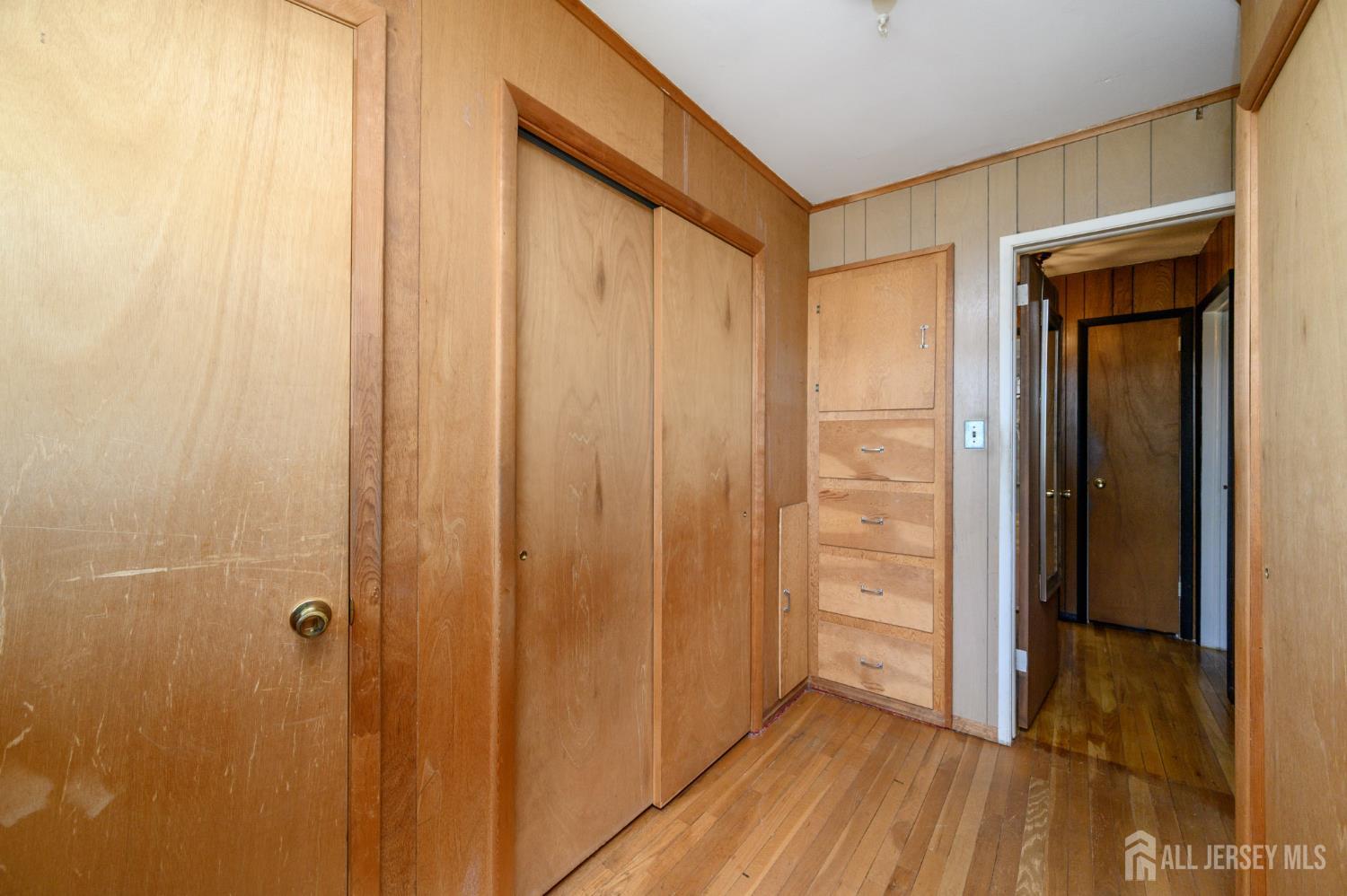 127 Hagaman Street Carteret NJ 07008