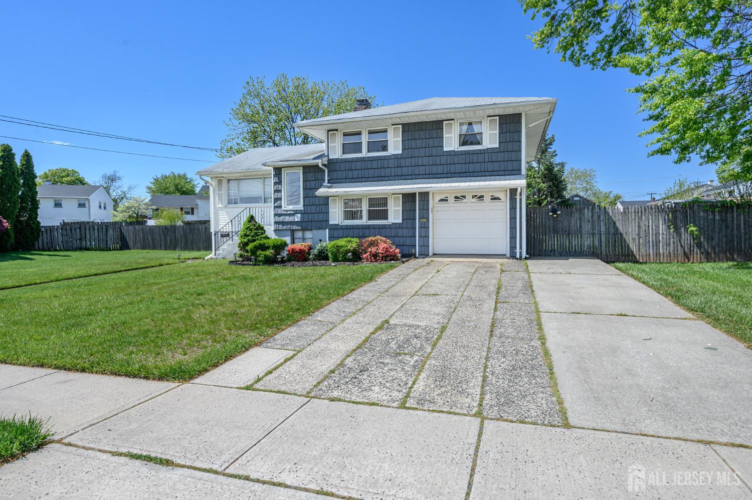 127 Hagaman Street Carteret NJ 07008