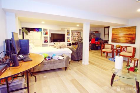 8 Hope Valley Drive East Windsor NJ 08512