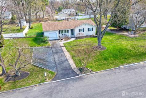 8 Hope Valley Drive East Windsor NJ 08512