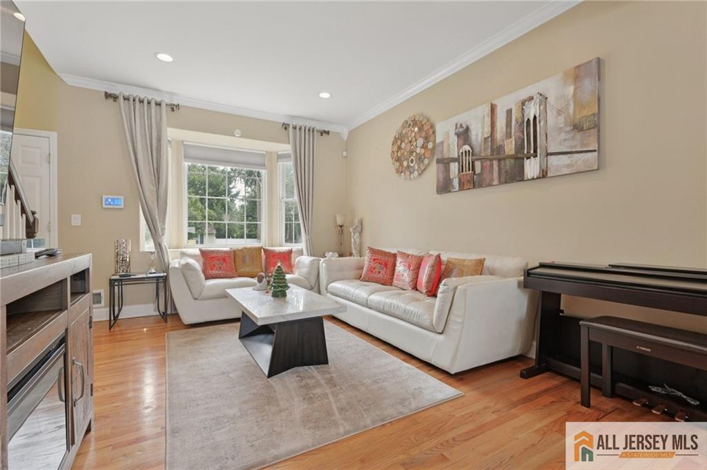 32 Franklin Street Piscataway NJ 08854