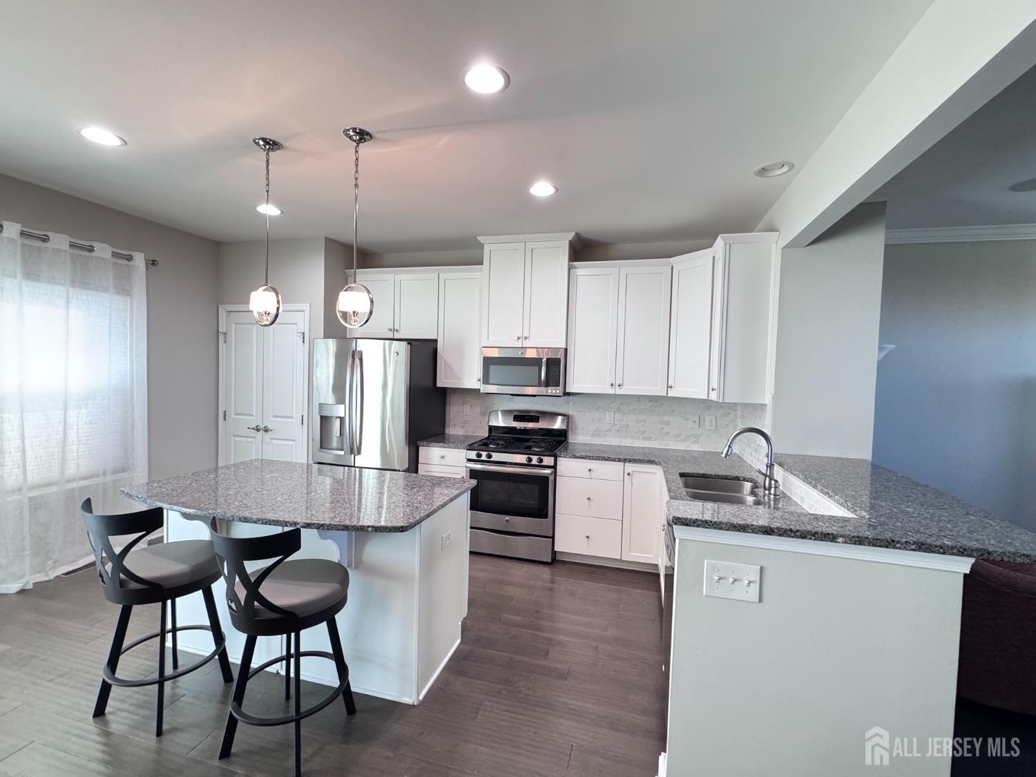 101 Bayside Court South Amboy NJ 08879