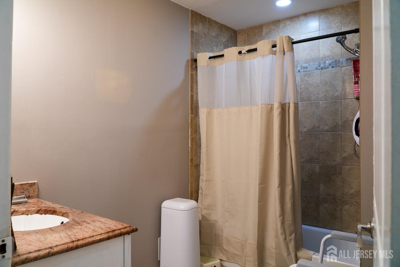 150 Farragut Avenue Middlesex NJ 08864
