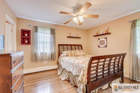 114 Old Beekman Road South Brunswick NJ 08852