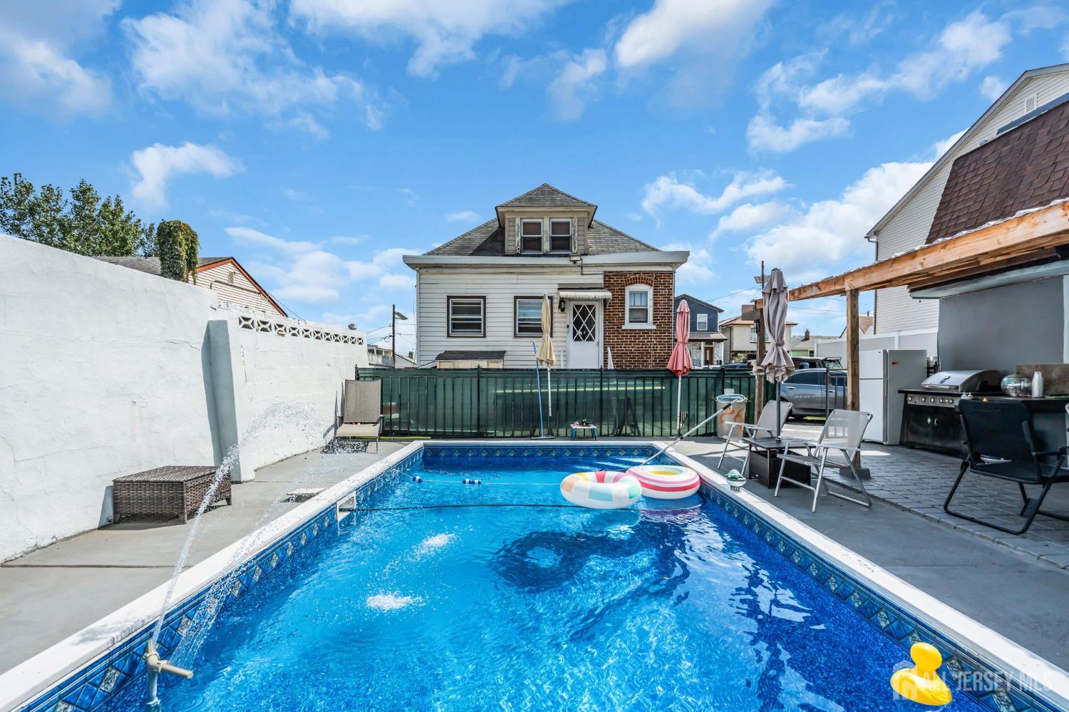 865 Birch Street Perth Amboy NJ 08861