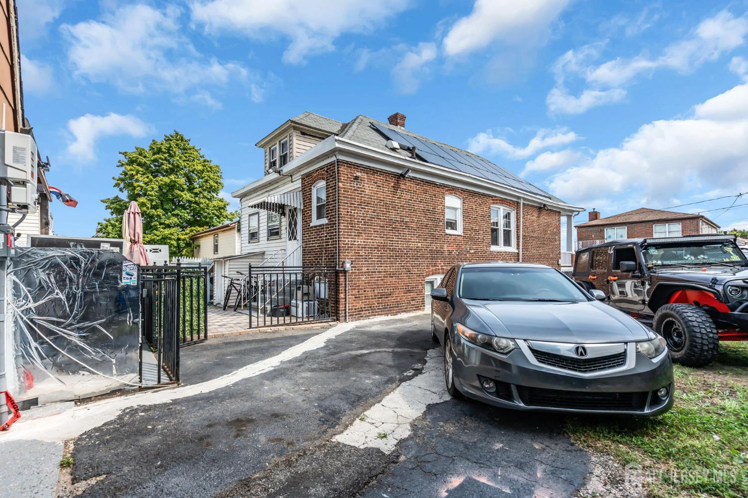 865 Birch Street Perth Amboy NJ 08861