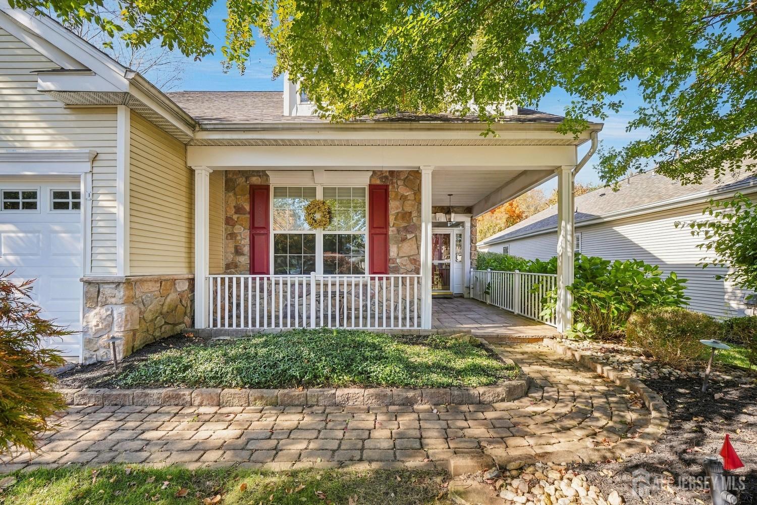 12 Powderhorn Way Allentown NJ 08501