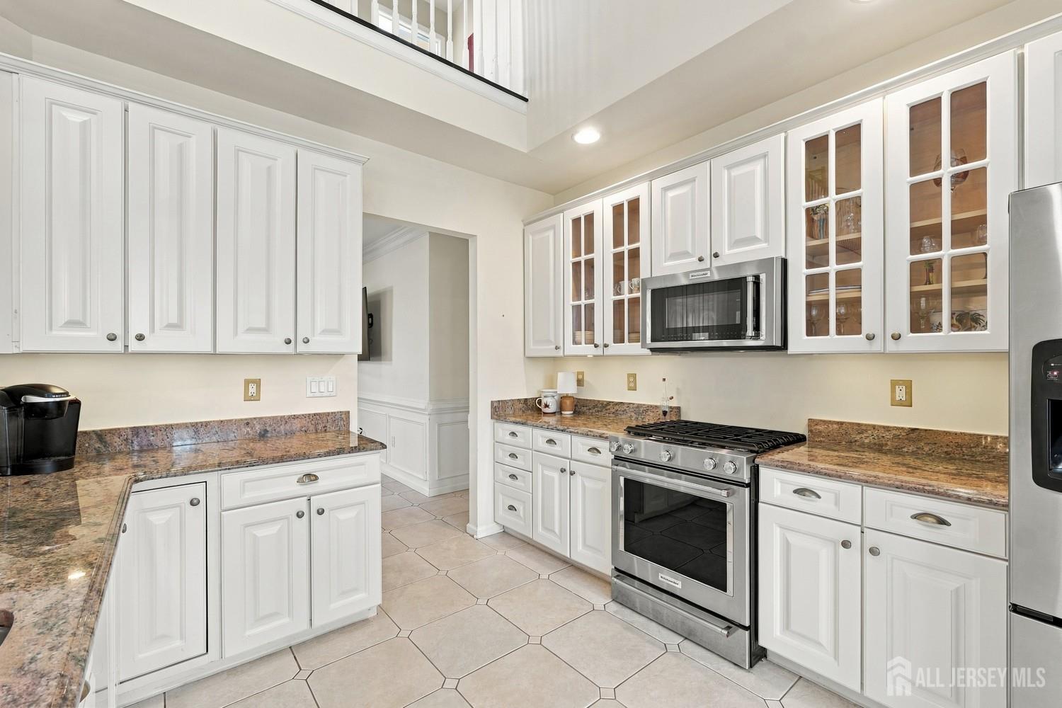12 Powderhorn Way Allentown NJ 08501