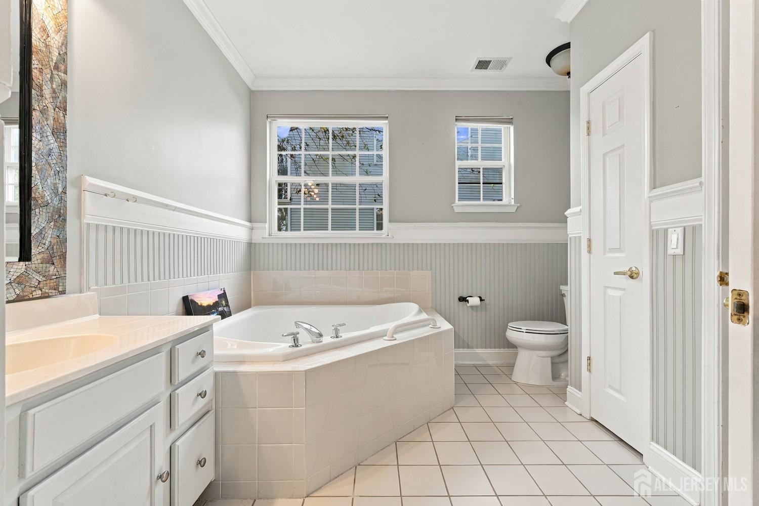 12 Powderhorn Way Allentown NJ 08501