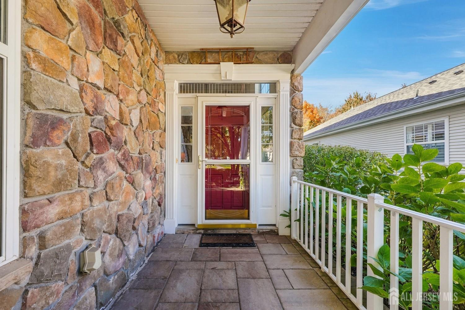 12 Powderhorn Way Allentown NJ 08501