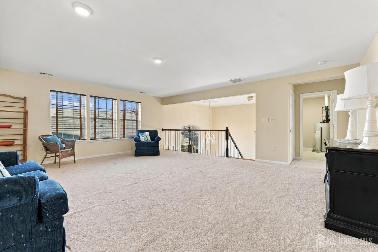 12 Powderhorn Way Allentown NJ 08501
