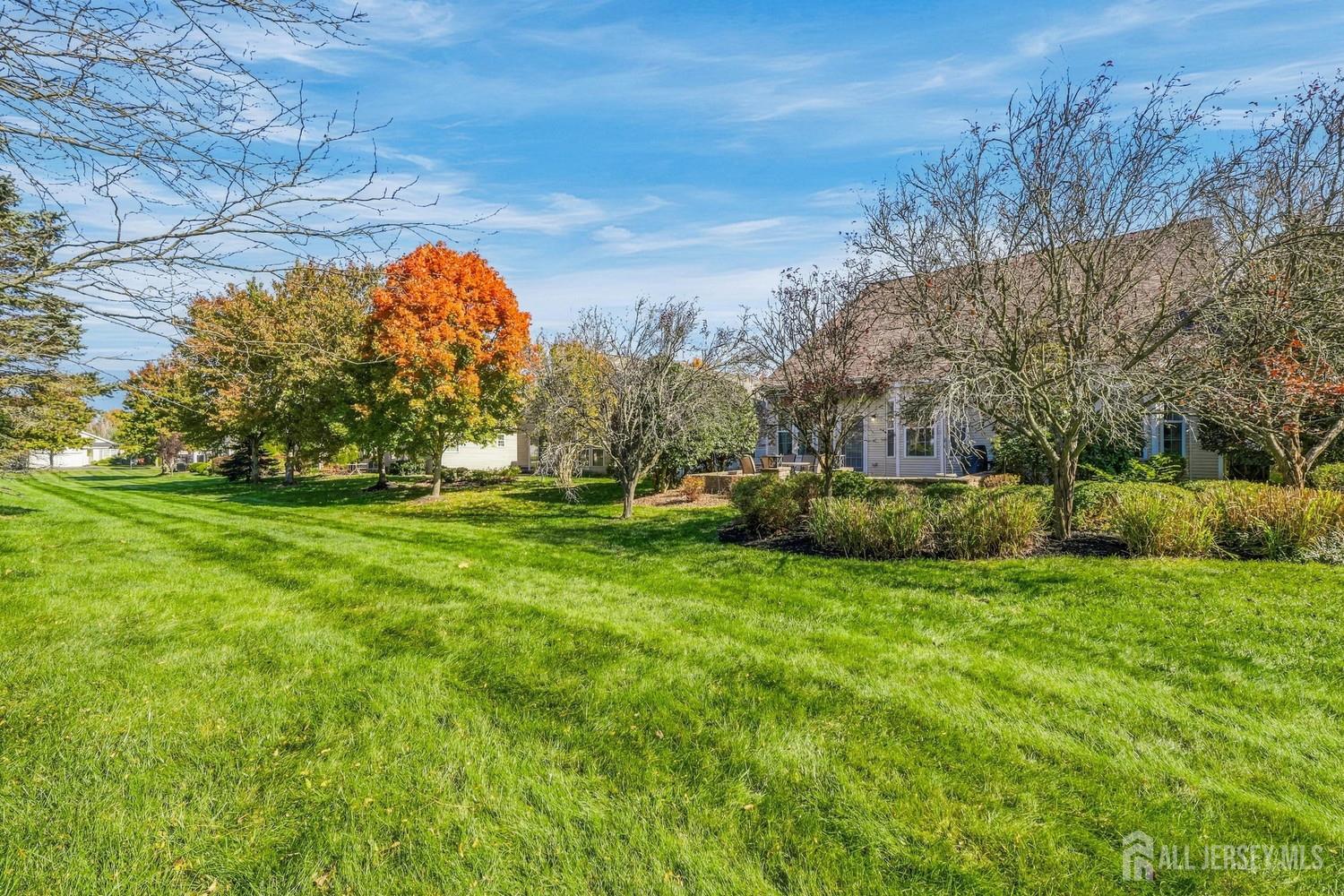 12 Powderhorn Way Allentown NJ 08501