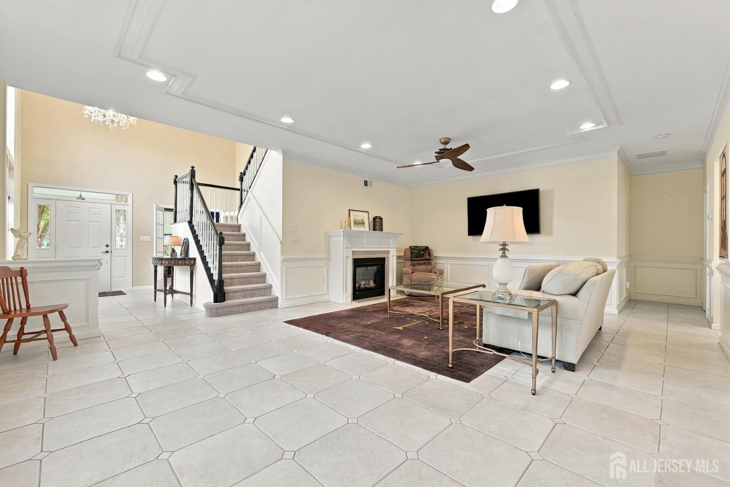 12 Powderhorn Way Allentown NJ 08501