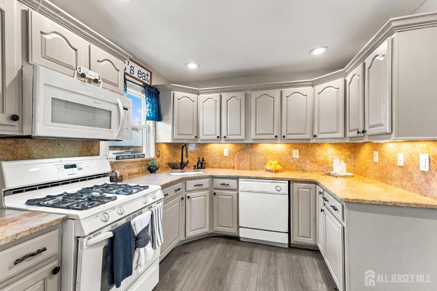 27 Harrison Avenue Carteret NJ 07008
