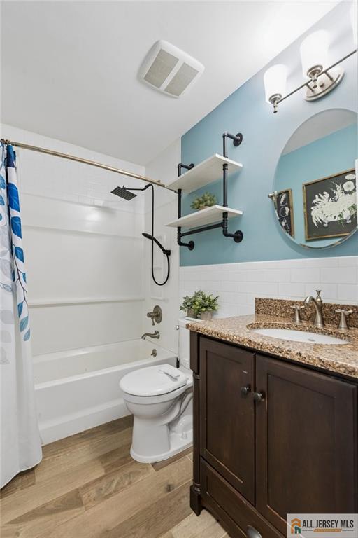 21 Cherry Bend Drive Howell NJ 07731