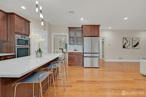 2 Maddie Court Colonia NJ 07067