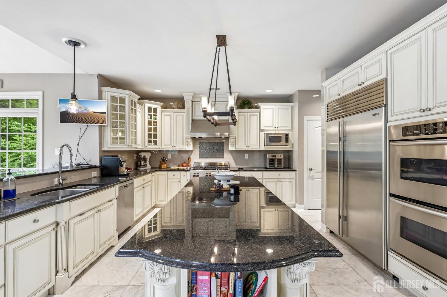 5 Northwind Court Monroe NJ 08831