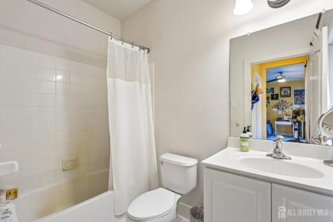 5 Northwind Court Monroe NJ 08831