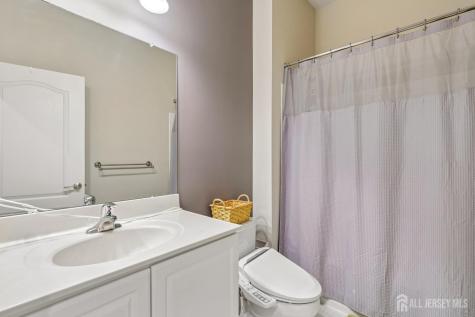 5 Northwind Court Monroe NJ 08831