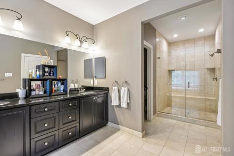 5 Northwind Court Monroe NJ 08831