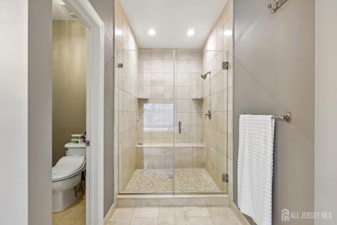 5 Northwind Court Monroe NJ 08831