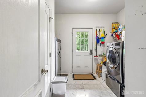 5 Northwind Court Monroe NJ 08831