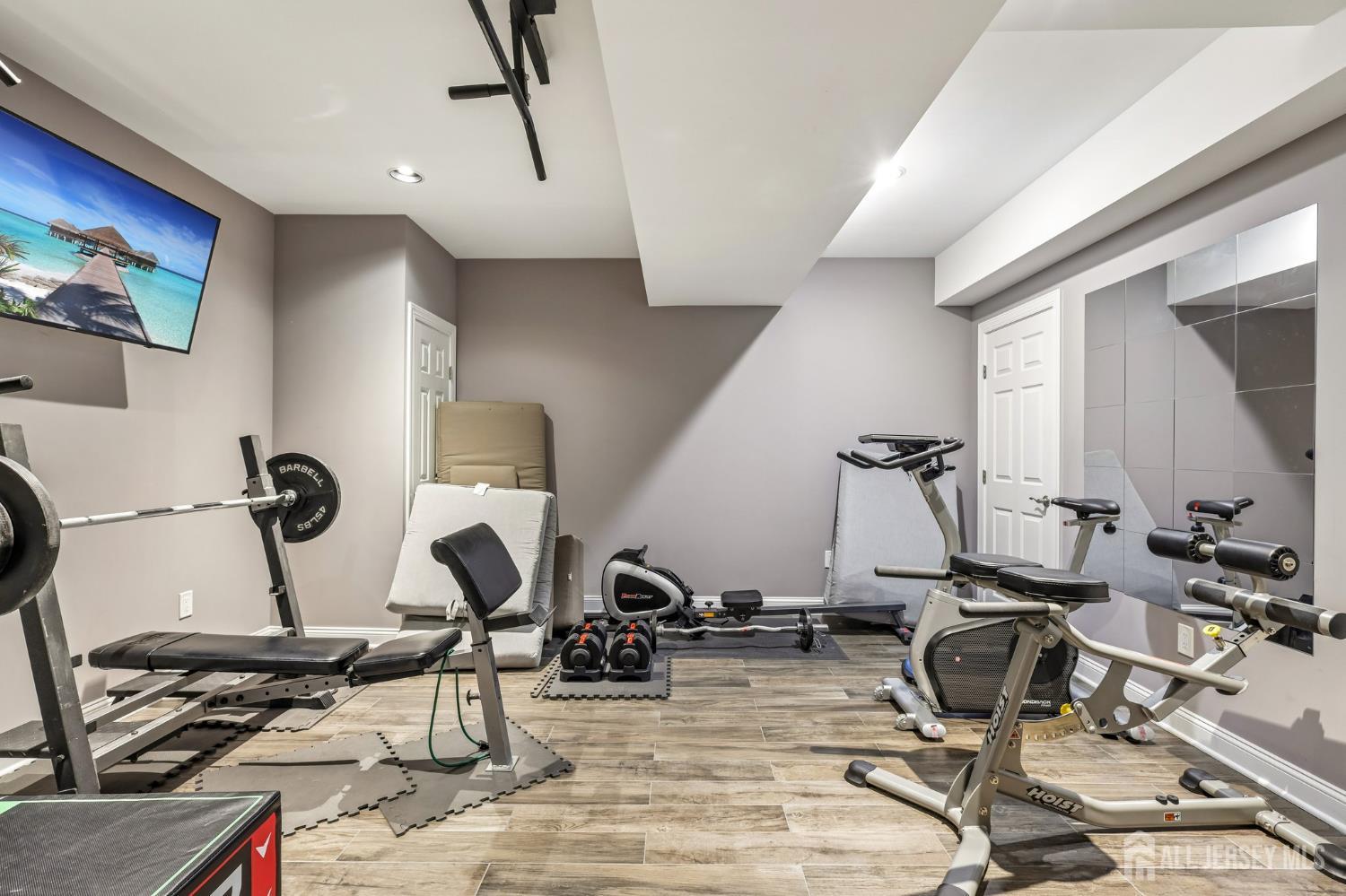 5 Northwind Court Monroe NJ 08831