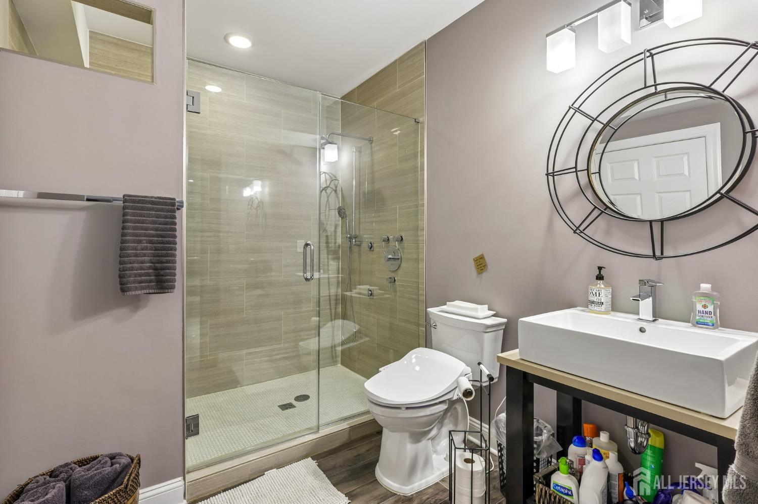 5 Northwind Court Monroe NJ 08831