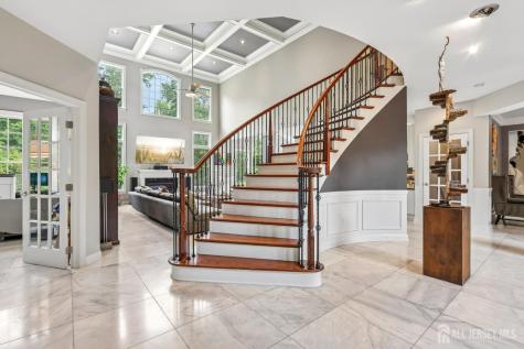 5 Northwind Court Monroe NJ 08831