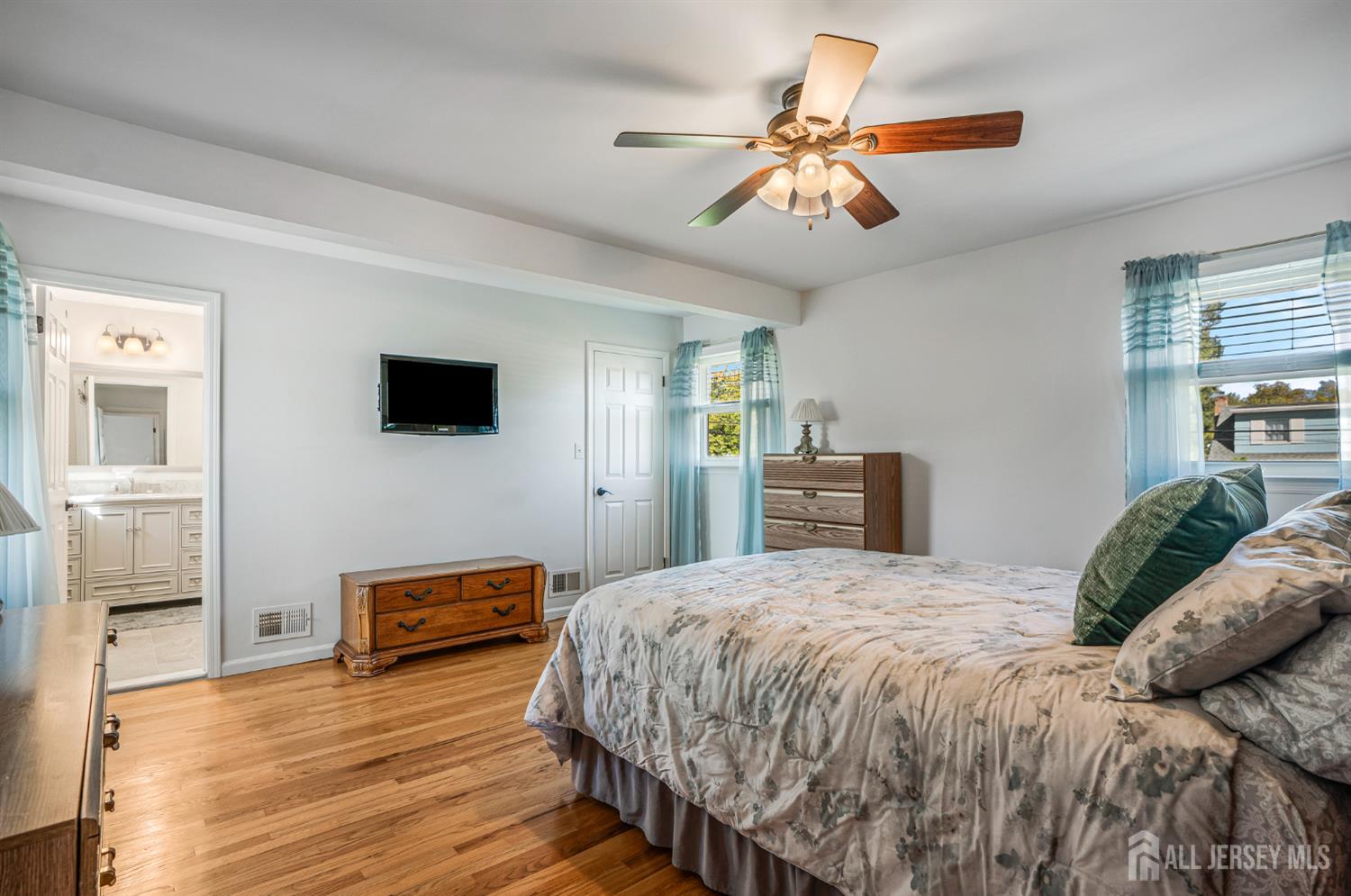 22 Dogwood Drive Middlesex NJ 08846