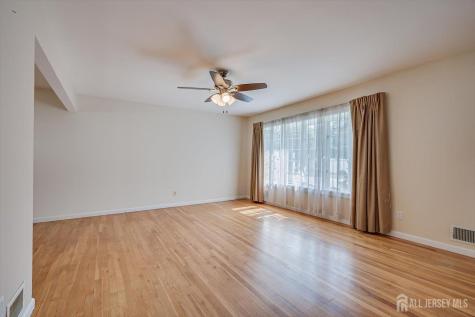 12 Dixon Drive Woodbridge Proper NJ 07095
