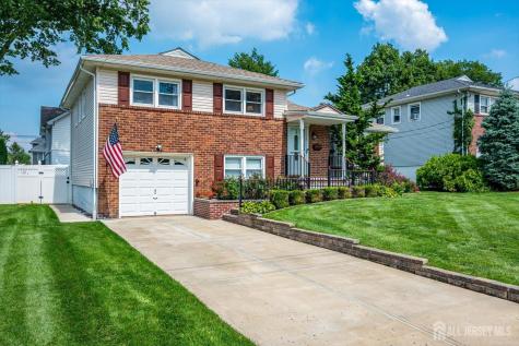 12 Dixon Drive Woodbridge Proper NJ 07095