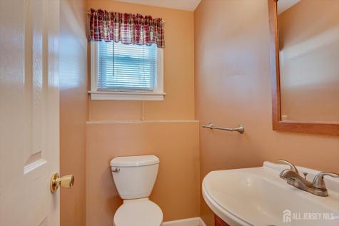 12 Dixon Drive Woodbridge Proper NJ 07095