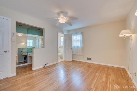 12 Dixon Drive Woodbridge Proper NJ 07095