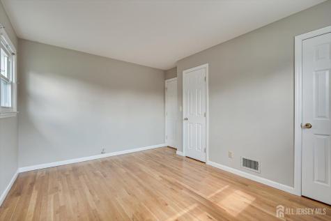 12 Dixon Drive Woodbridge Proper NJ 07095