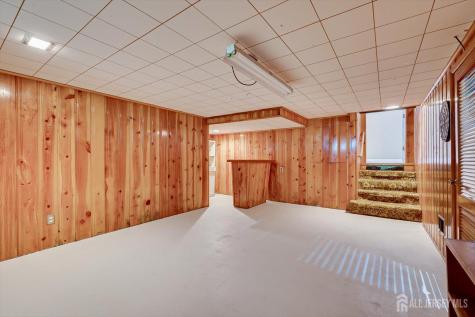 12 Dixon Drive Woodbridge Proper NJ 07095